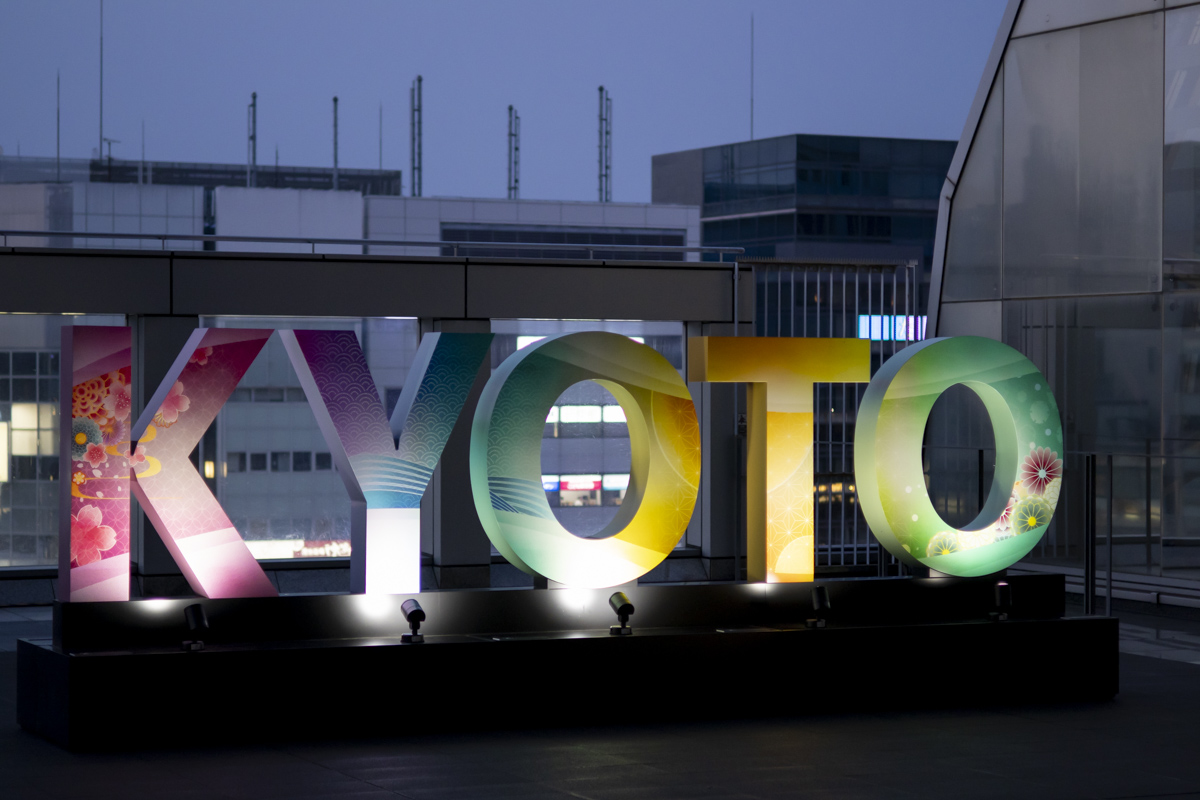 chari_hoi tweet media