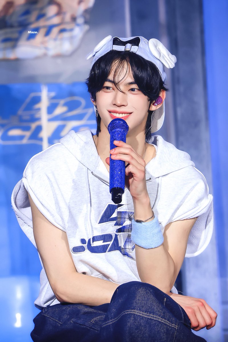 𝙈𝙖𝙯𝙚. tweet media