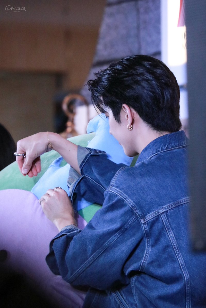 ᴘɪᴍᴄᴏʟᴏʀ : ᴊꜱ ɢꜰ tweet media