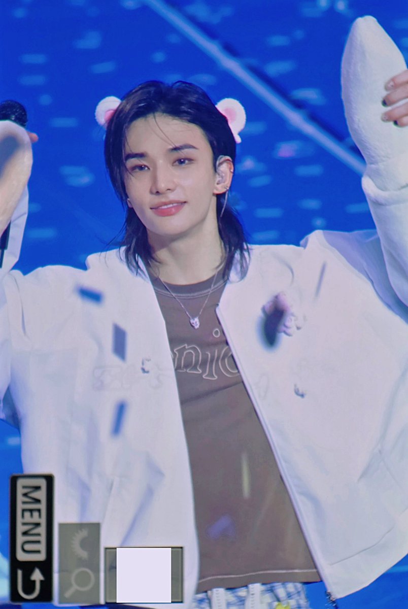 ᴍɪɴᴛ tweet media