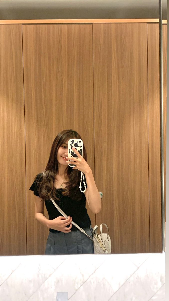 bila🥀 tweet media