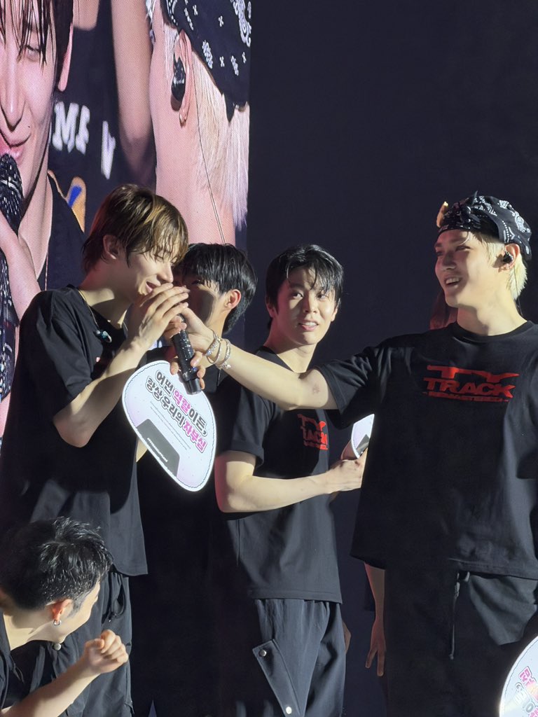 SHALALAlala 어머나 🛟⚓️ tweet media