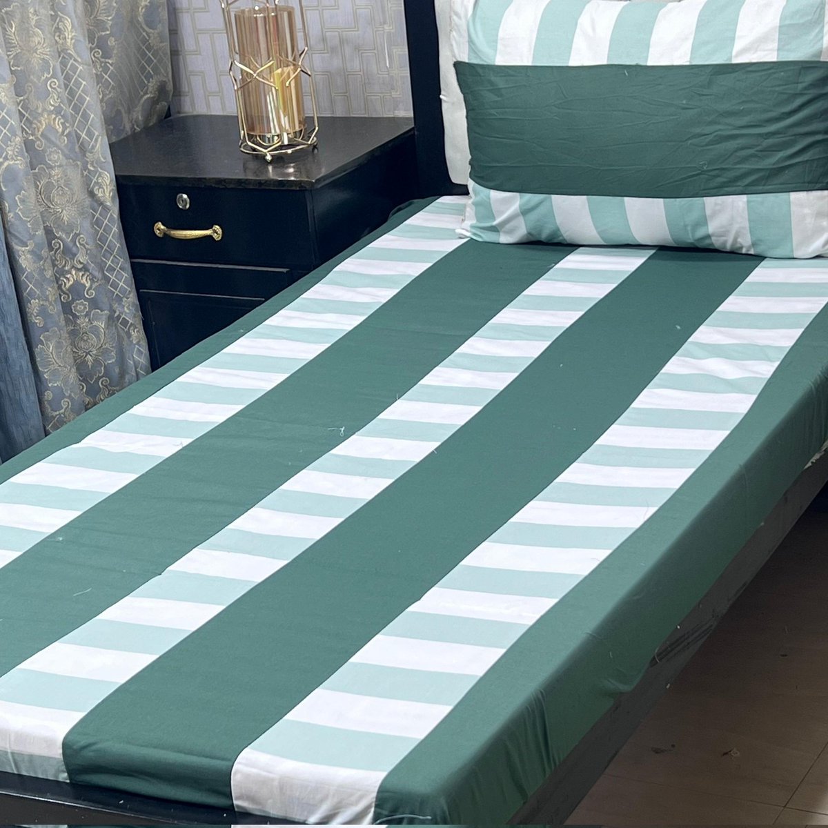 hcderaaz's tweet image. 🔥 2 PC Patch Work Bedsheet 🔥
— by HC Deraaz – Fabric for Every Home &amp;amp; Heart ✨

📲 WhatsApp Contact (Orders &amp;amp; Details): 0308 6749665

#PatchWorkBedsheet #2PCBedsheet #HomeLuxury #HCDeraaz #BedroomStyle #PremiumQuality #ShopNow