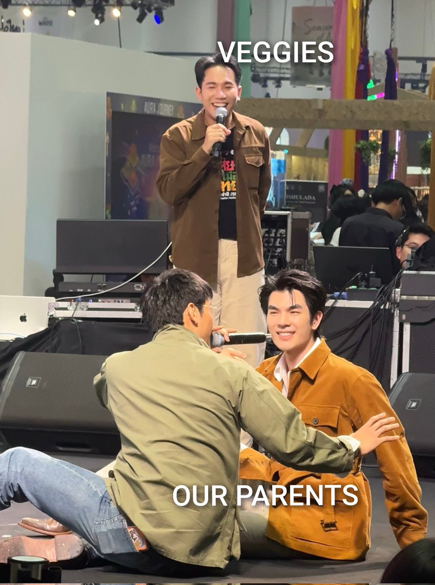 Muffinhead🍁 tweet media