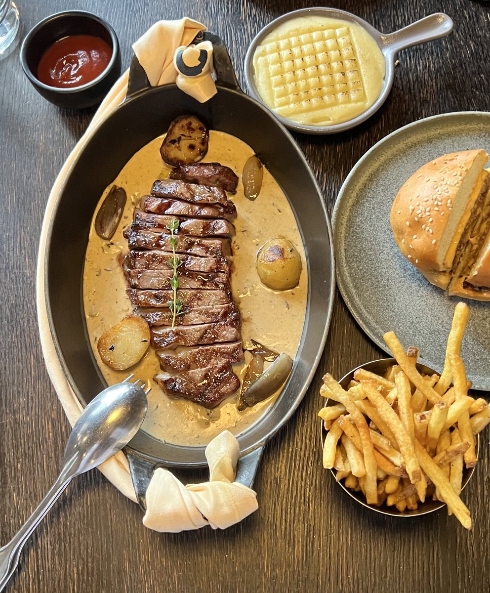 دليل حسان 🍔 ☕️ تغطيات الرياض tweet media