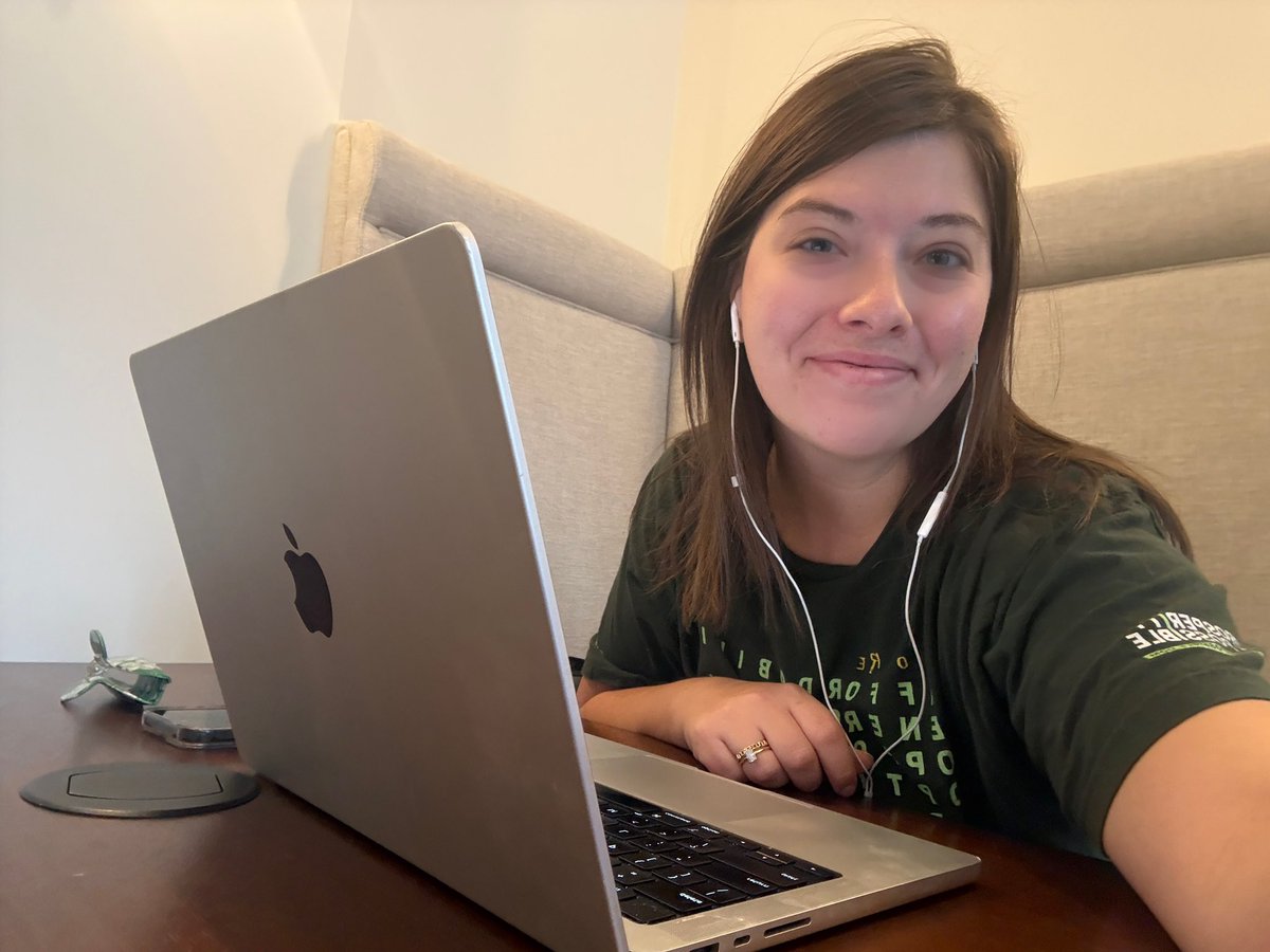 Emily Brey tweet media