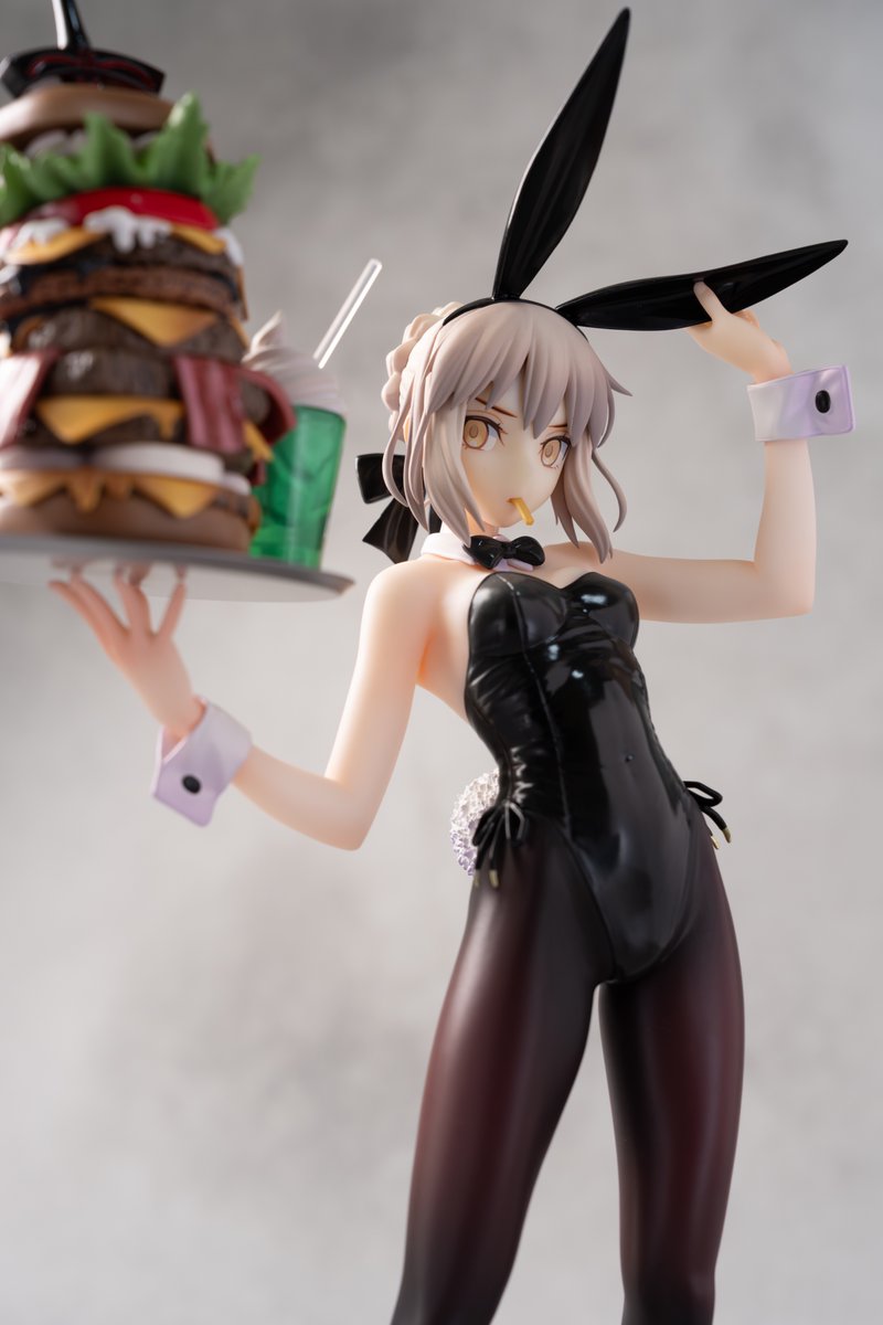 じでざいど tweet media