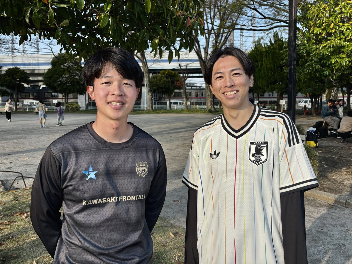 ひんがし君に誘ってもらって葛飾大会初参加。

内容は全然悪くなかったけどこれでもかってくらいツキに見放されて予選突破ならず…🫠

葛飾の魔物に屈したままじゃ終われないからリベンジせねば。決勝のざわ君凄かったな～。

昨日買った代表のアウェイユニがいい感じだからこれから大会で着まくろ⚽️