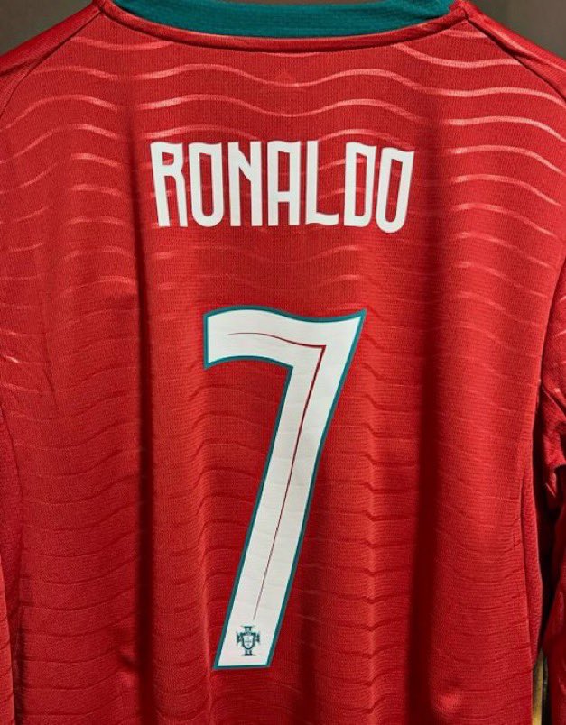 アリ・アザド tweet media