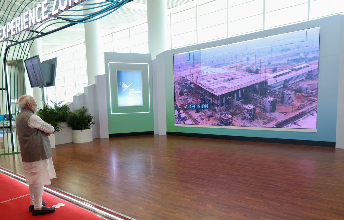 Narendra Modi tweet media