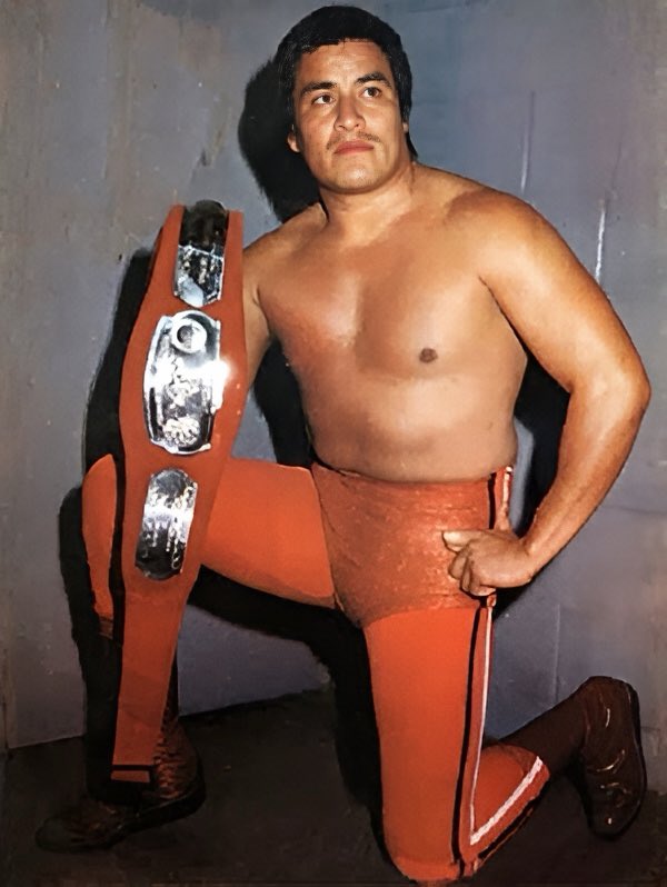 Lucha Libre Y Ya tweet media