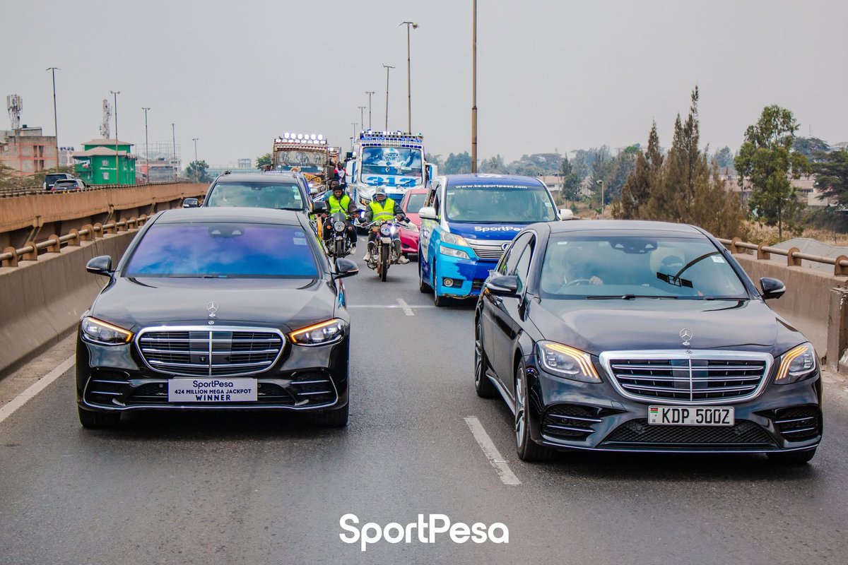 SportPesa's tweet image. Cheque iko set, pick up plans ziko locked, chopper iko set, on land ni “S-Class” and above, security iko, chapaa iko ready!🫡

Unangoja?😜

Chambua, Cheza, Shinda 119 million Mega Jackpot, Lipwa Instantly, jibambe!💥

Kazi kwako!

📲ke.sportpesa.com | #MakeItCount