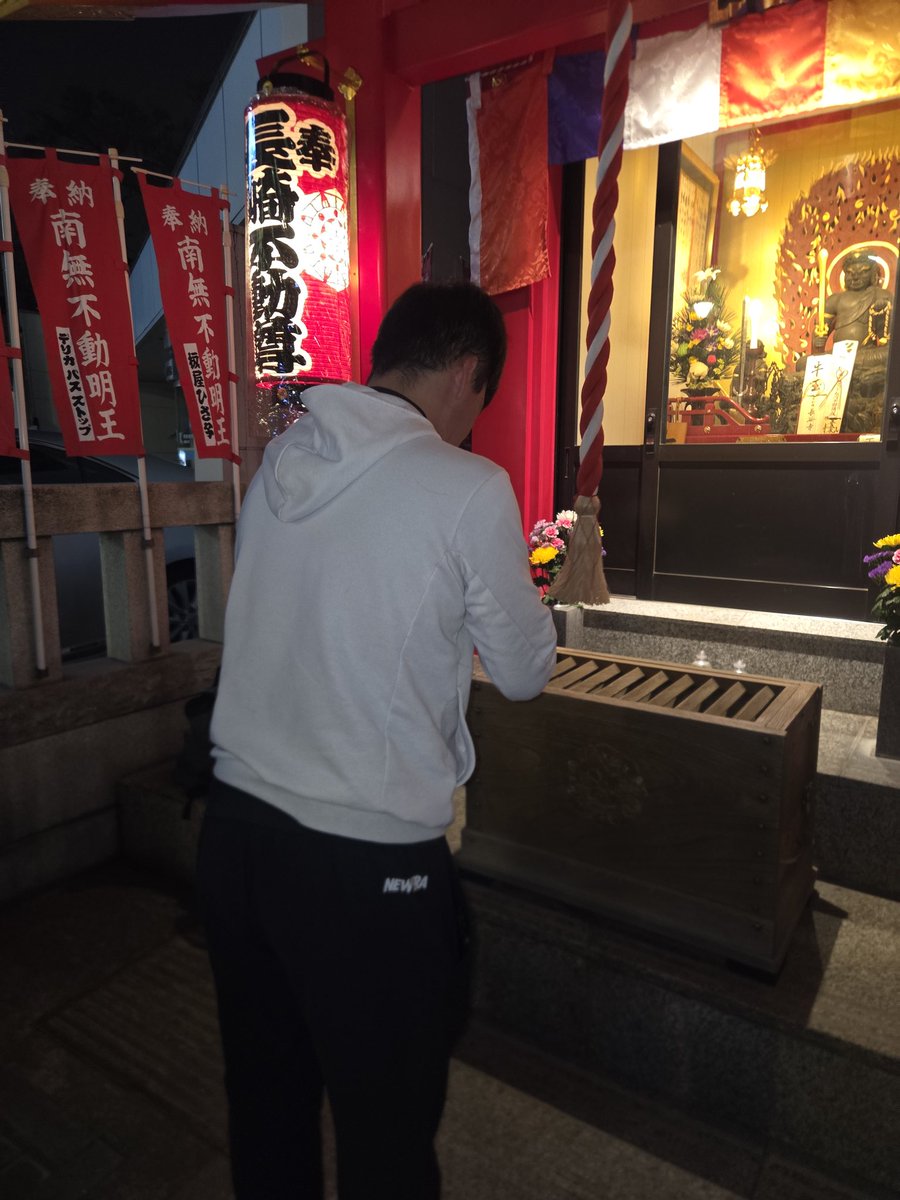 bats_du1997's tweet photo. 来週からいよいよリーグ戦が始まります
キャプテンと副キャプテンで参拝してきました

応援のほどよろしくお願い致しますm(__)m https://t.co/7oHvKN2DAl