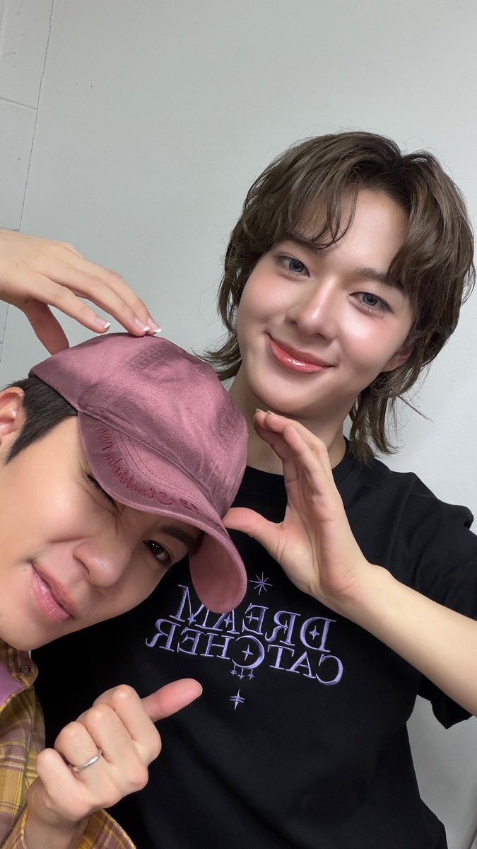 zeenunew_pp tweet media