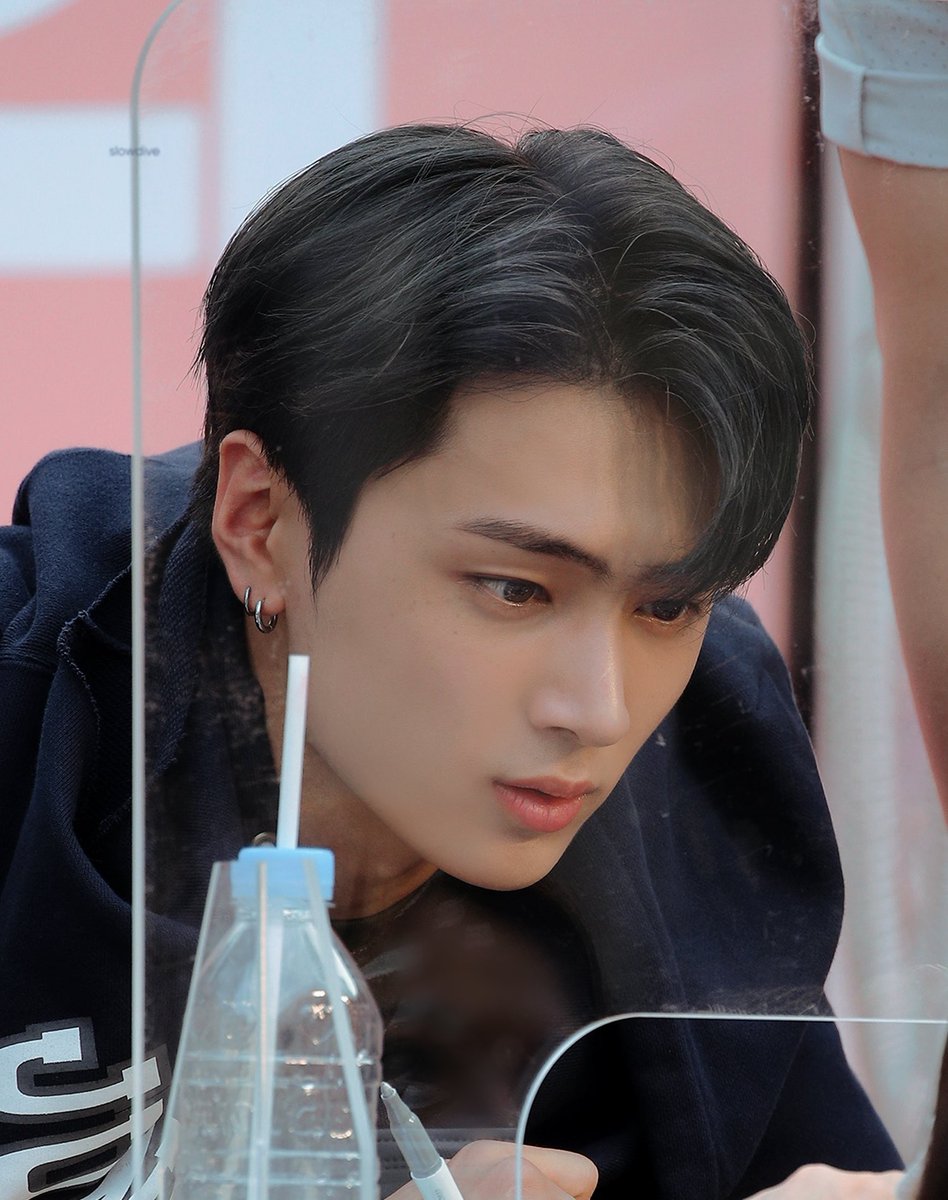 별⚝쫑 tweet media