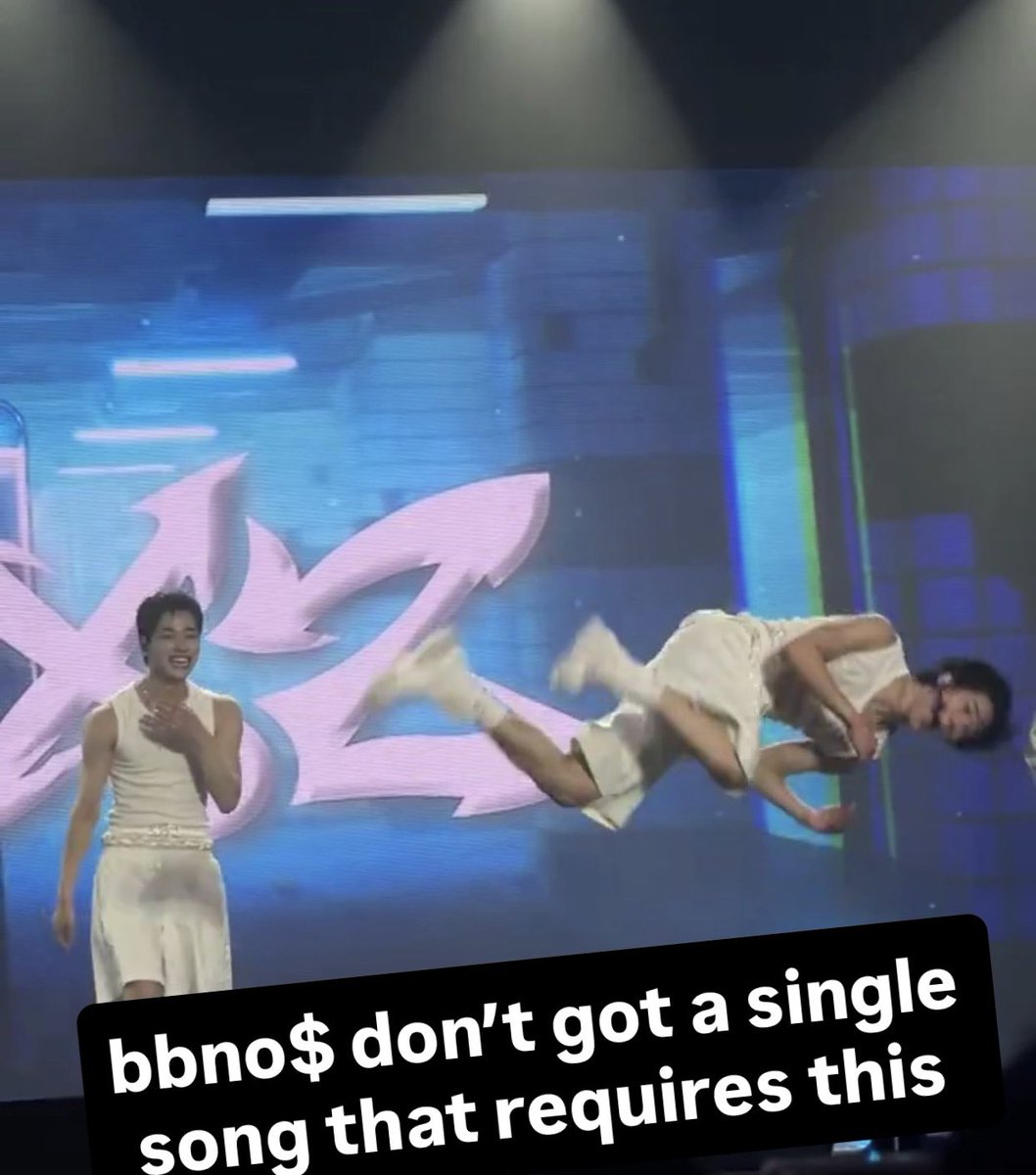 i think… MOYA SMOOTHIE!!! 🐞 tweet media