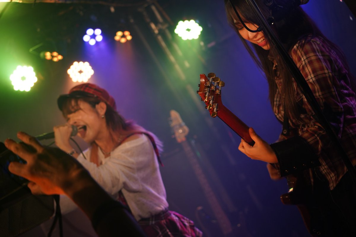 HONEYBEE_2017's tweet photo. 【🐝 #AYUKI Birthday LIVE
急遽振替公演 🐝】
3/28(土)
@ 下北沢VOICE FACTORY
1. Fly Away!
2. ミカヅキ
3. シブヤ・デメリット
4. TOKYO DIARY
5. Day Dreamer
6.パラレルワールド
ありがとうございました!
#HONEYBEE
#星守歩姫
#Asumi https://t.co/QXxvMOZr66