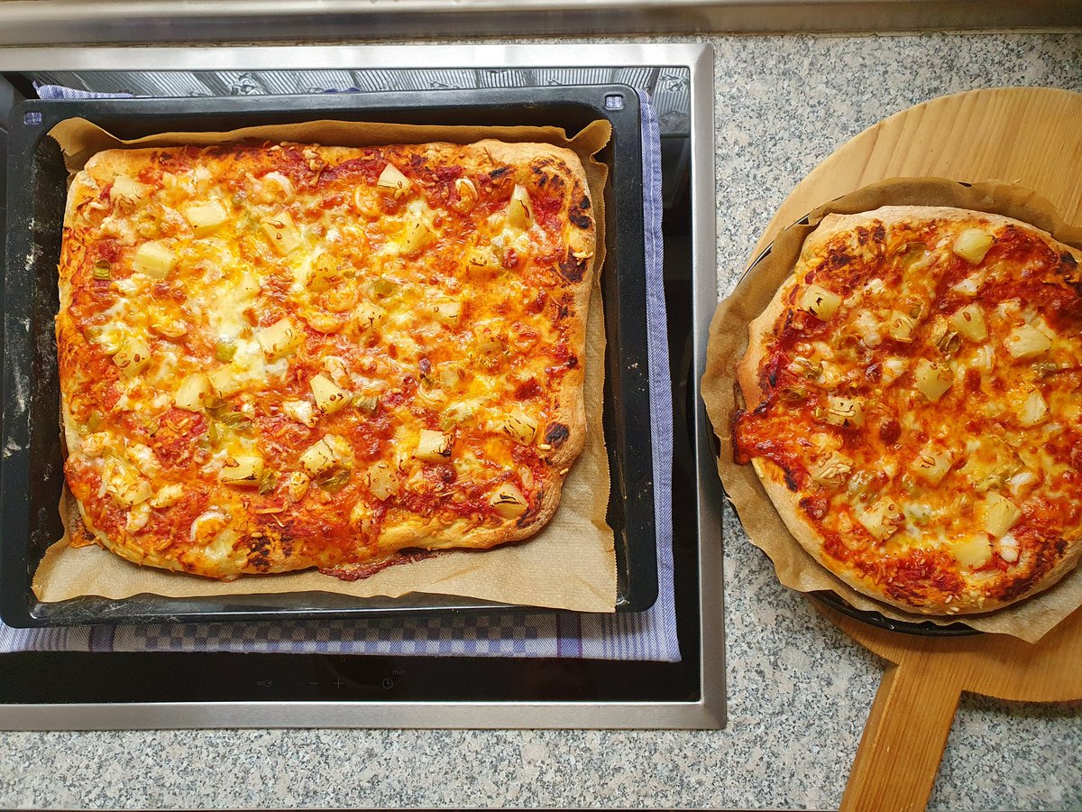 The_Akira72's tweet image. Pineapple 🍍  with Shrimp 🍤   on #pizza 🍕 I love that combo 🤤 . Love it or hate it battle starting in the comments 😅