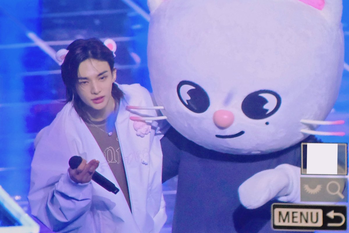 ᴍɪɴᴛ tweet media