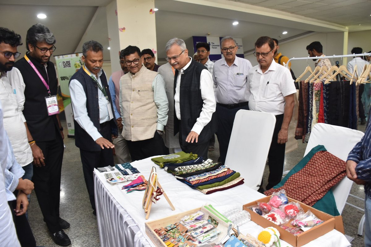 BHU Official tweet media