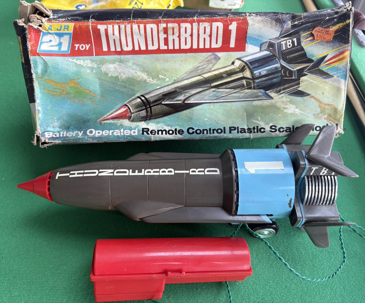 Fanderson tweet media