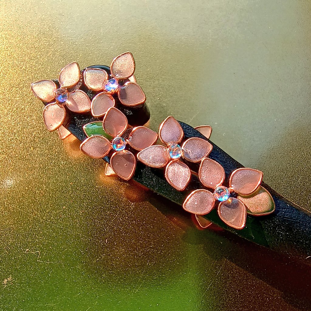 CHROMA.color : ร้านสีมหัศจรรย์เปิดทำการแล้ว tweet media