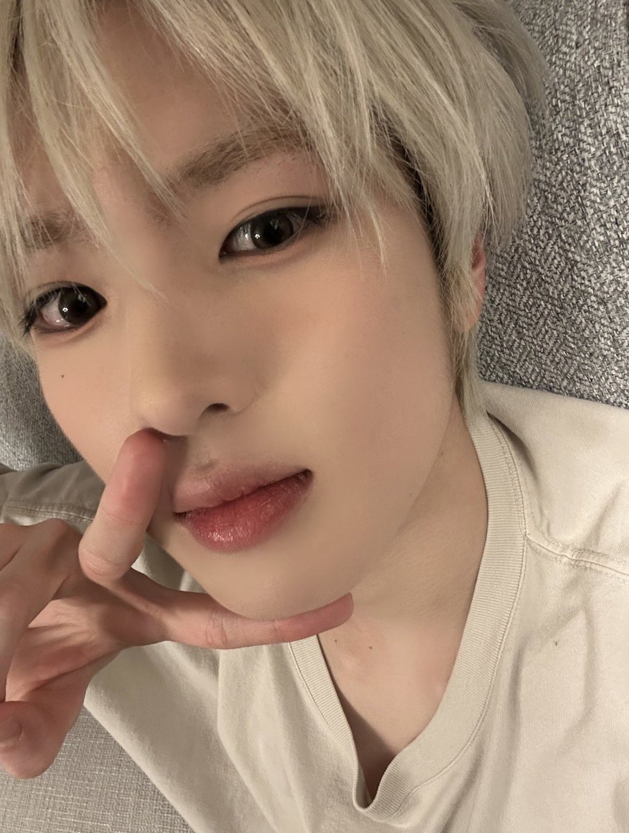 NCT WISH's SAKUYA is the CEO of having big beautiful eyes in new