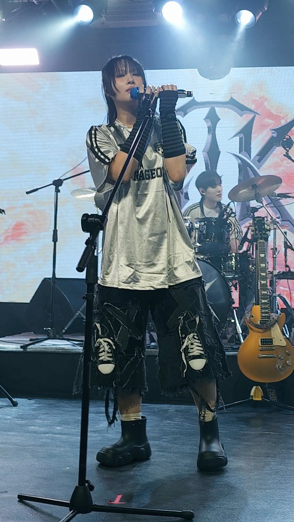 김집사 tweet media