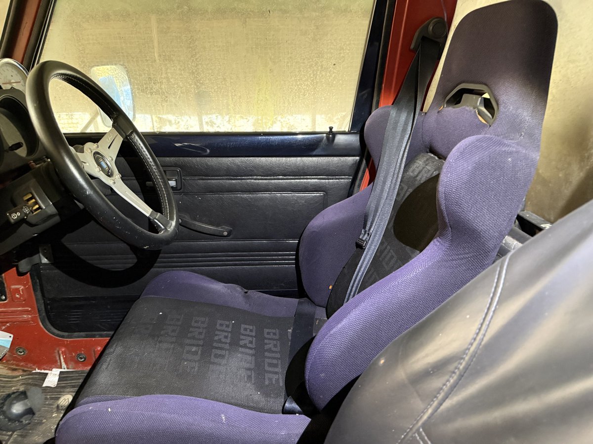 ともひろ tweet media