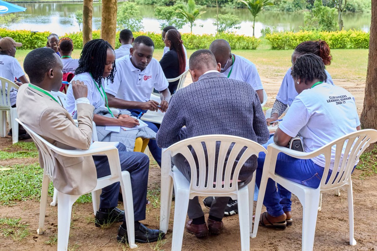 Rotaract District 9214 tweet media