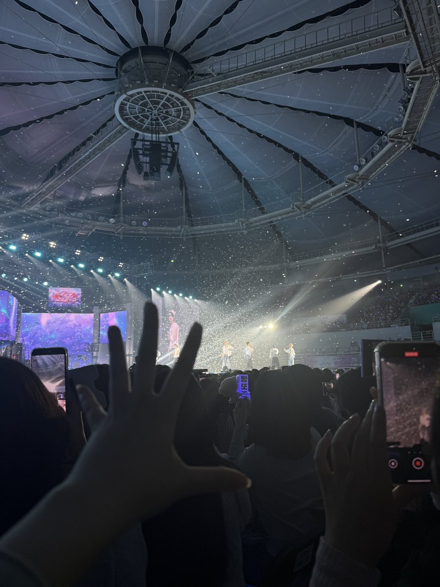 𝙬𝙤𝙤_𝙬𝙤𝙤 tweet media