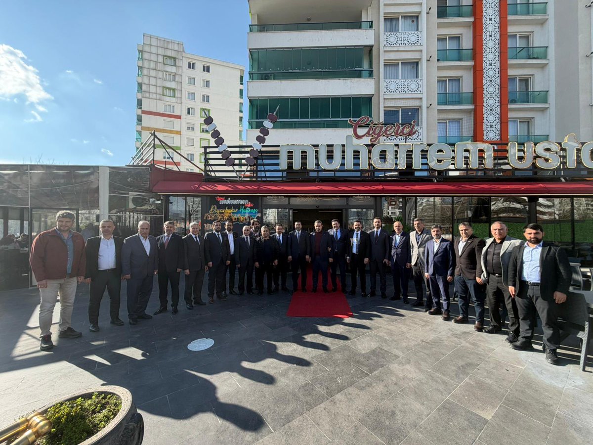 13. Güneydoğu Anadolu Şube Başkanları İstişare Toplantısı, Bölge Başkanımız Sayın Sıraç SUSUZ başkanlığında, Diyarbakır Şubemizin ev sahipliğinde gerçekleştirildi. Toplantımızın hayırlara vesile olmasını diliyor, katılan Şubelerimize teşekkür ediyoruz.