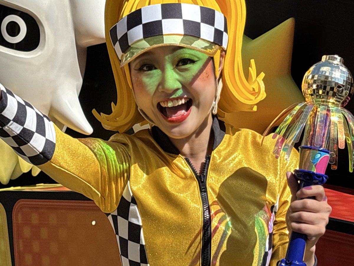 wicked_gleek's tweet image. パレードって華やかよね
ストップタイムあったら中にまで入らしてくれるから楽しい！
 #USJファン
 #NLP