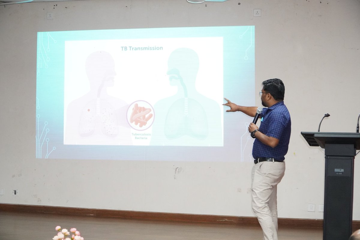 rcwasbp's tweet photo. Today, a lecture was organized regarding the prevention and control of TB and kidney diseases, during which two specialist doctors from VIMSAR Burla provided information on the subject, Jawan and their families participated enthusiastically .
@cwacrpf 
@CRPF_Odisha
@gccrpfsbp https://t.co/poo2TzjerX