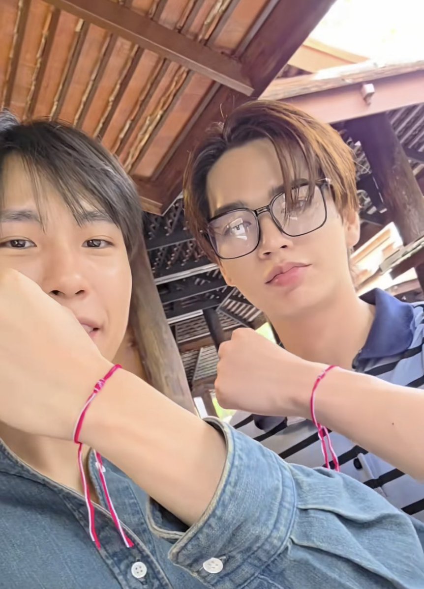 justju(meow) tweet media