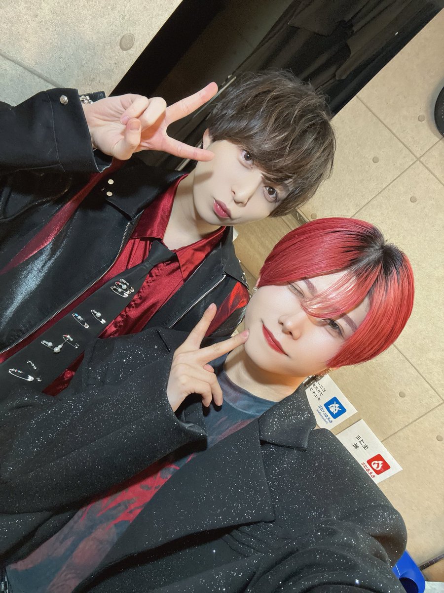 da_iki_TRIBE's tweet photo. birthdayboy🐬 https://t.co/3aPBJaFLTo