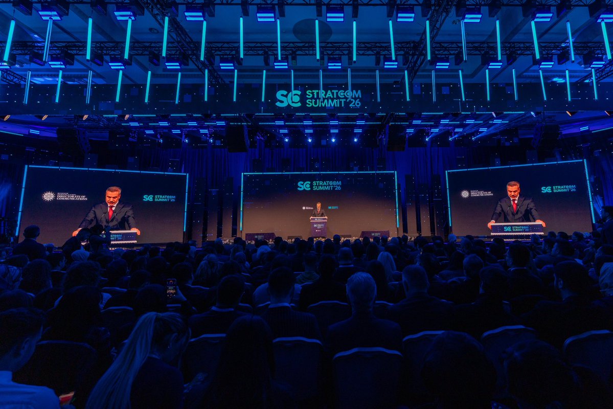 İletişim Başkanlığımızın düzenlediği Uluslararası Stratejik İletişim Zirvesi’ne katıldık.

Küresel sistemdeki yapısal kırılmayı, artan jeopolitik riskleri ve bilgi ile algı mücadelesinin öne çıktığı yeni çağı ele aldık. 

Bugünün dünyasında savaş yalnızca sahada değil, zihinlerde