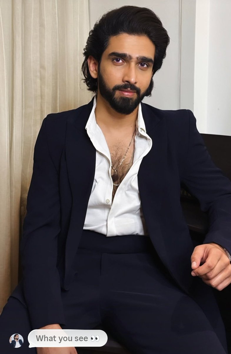 AnnuVerse_'s tweet photo. his eyes 👀💗
#AmaalMallik https://t.co/C4C2K7gfG8