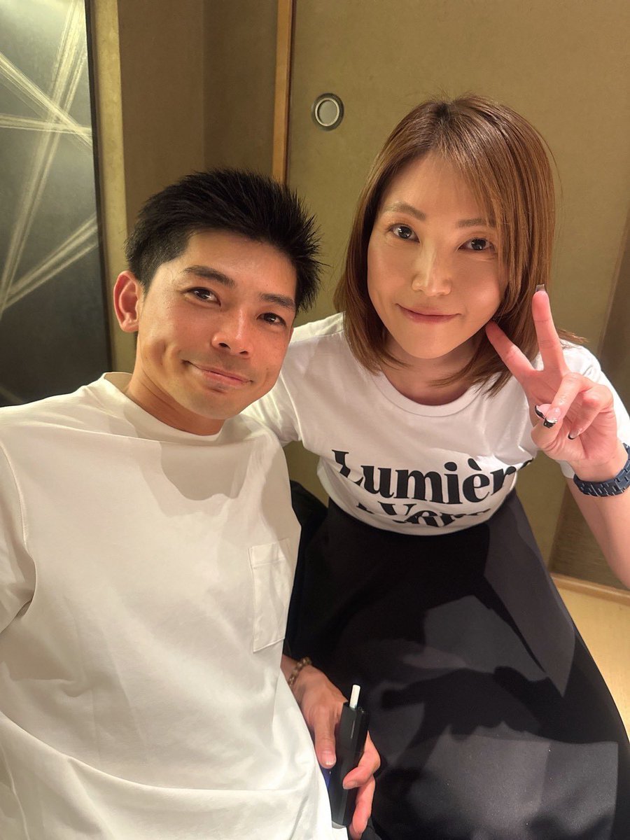 不良してても根は真面目な甥っ子。
久しぶりに会ったけどやっぱ似てるかも。
姉とはそんなに似てない。