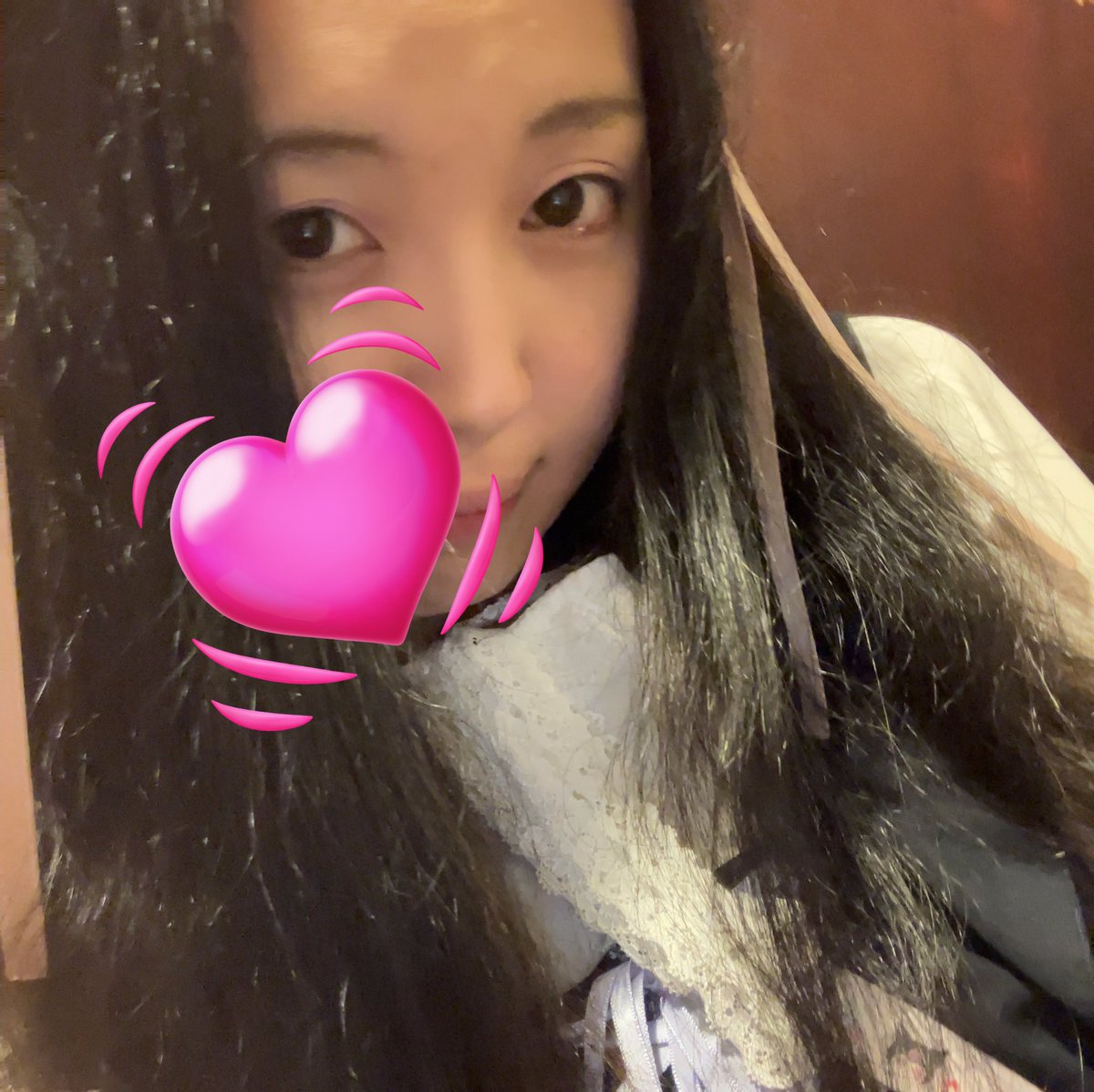 bar_camel0828's tweet photo. そろそろ自撮りがつらくなってきた26歳ですけど。なにか？ https://t.co/EyRSVxlsik