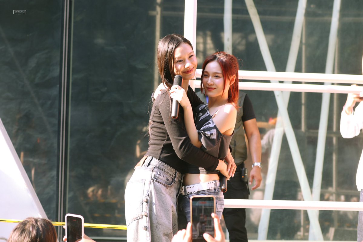 𝐊_𝐓𝐍 หมาแว่น ธนานนท์ 🐰🌷 tweet media