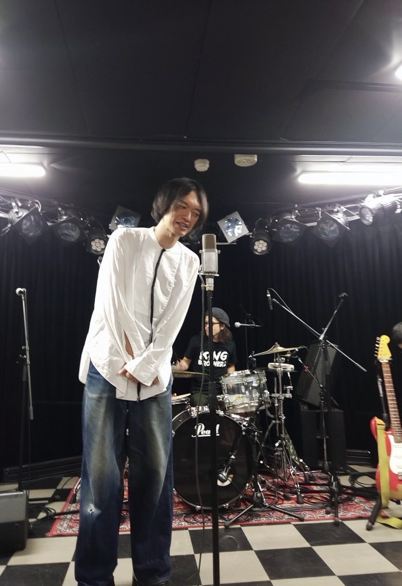 THURSDAY'S YOUTH tweet media