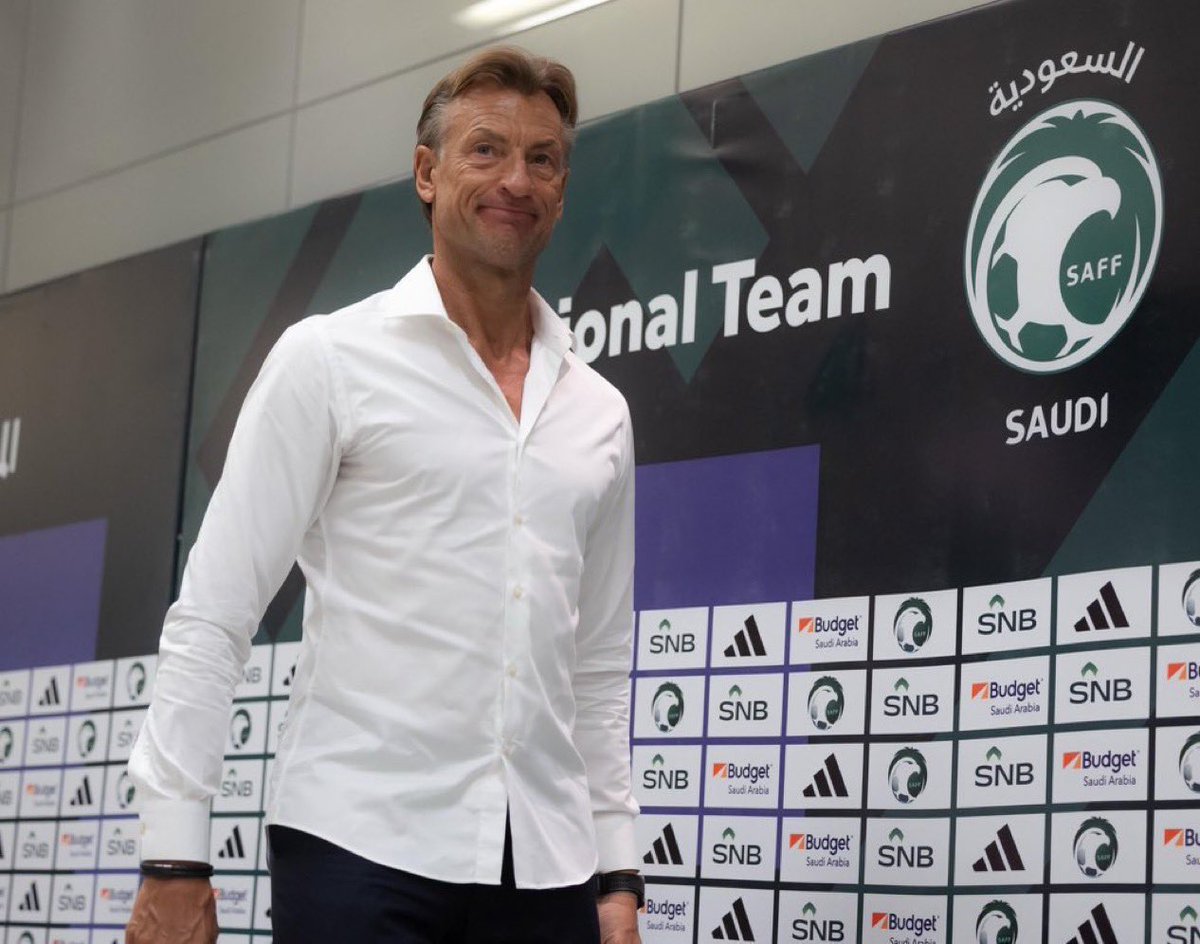 قورجس tweet media