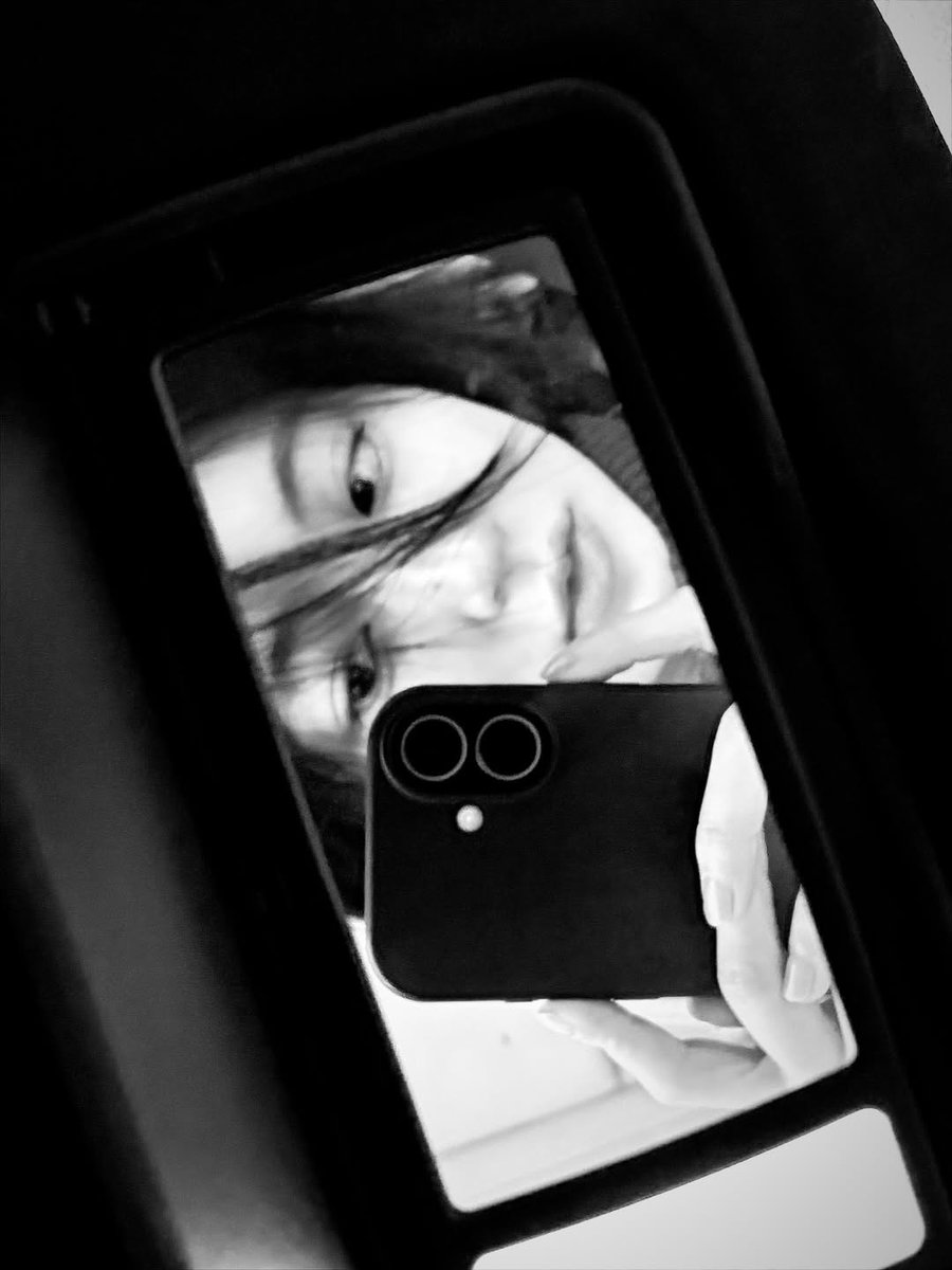 Mziyoun's tweet photo. Blurred. https://t.co/6UtJYSV33i