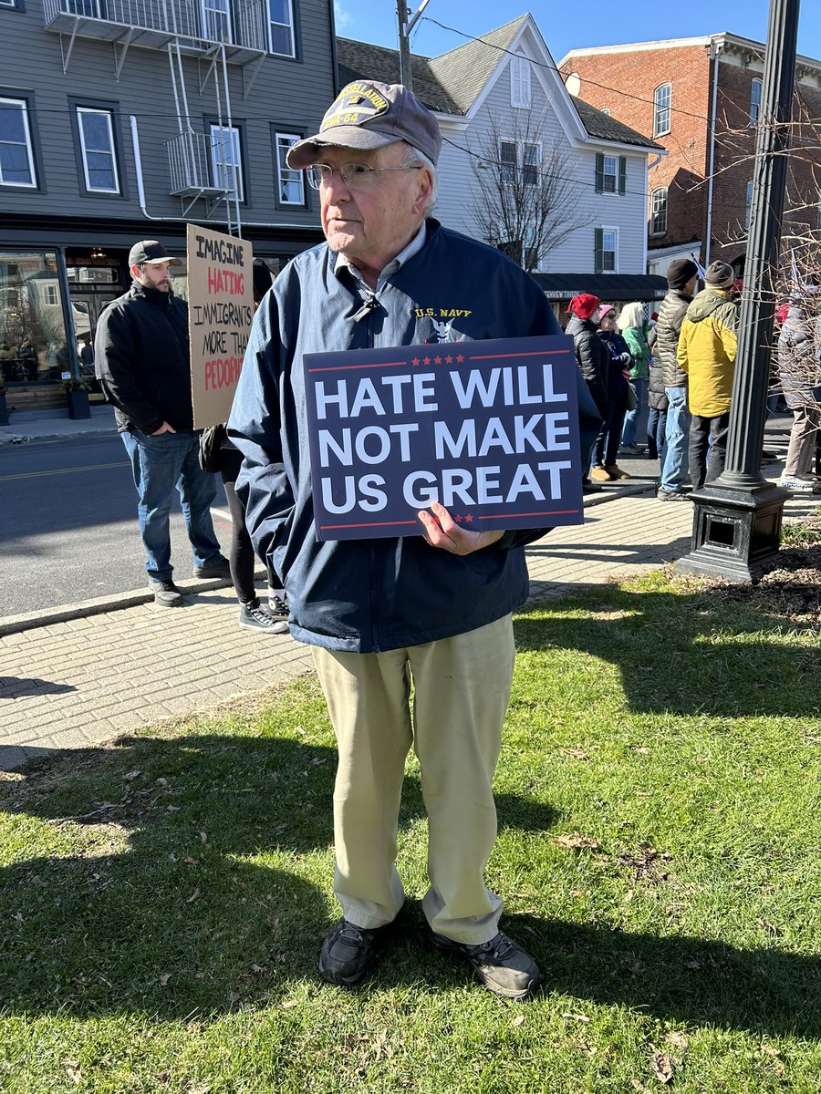 nicole esther tweet media