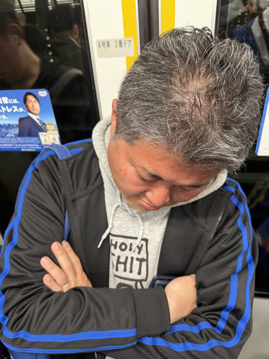 reondija's tweet photo. 祝勝会！酒が旨いね！

ちゃんと帰ってね

#菅原信者 https://t.co/47y9wqwTSm