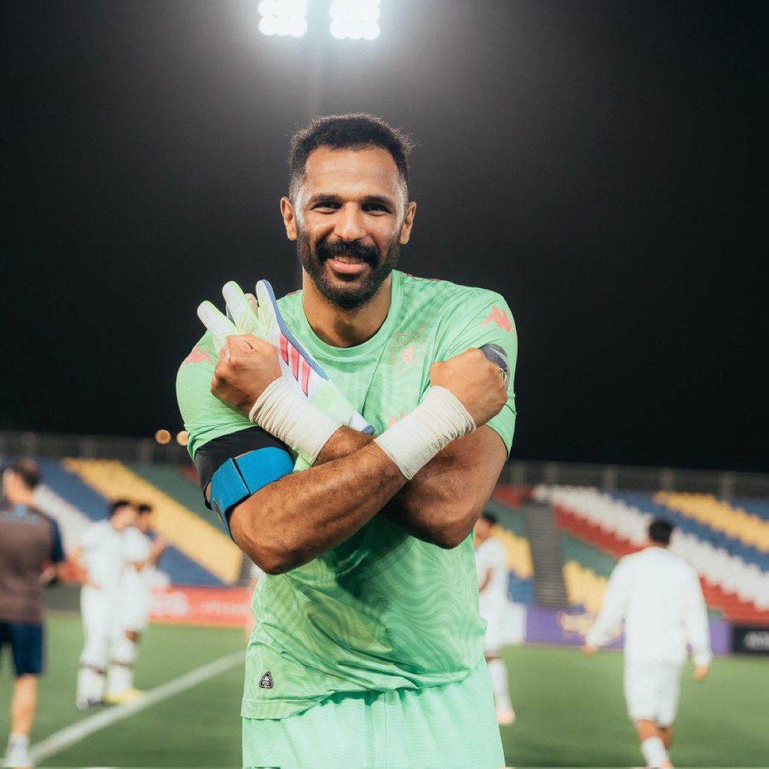 قورجس tweet media