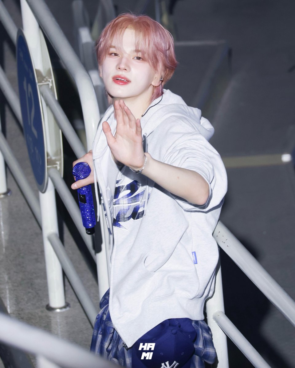 함 tweet media