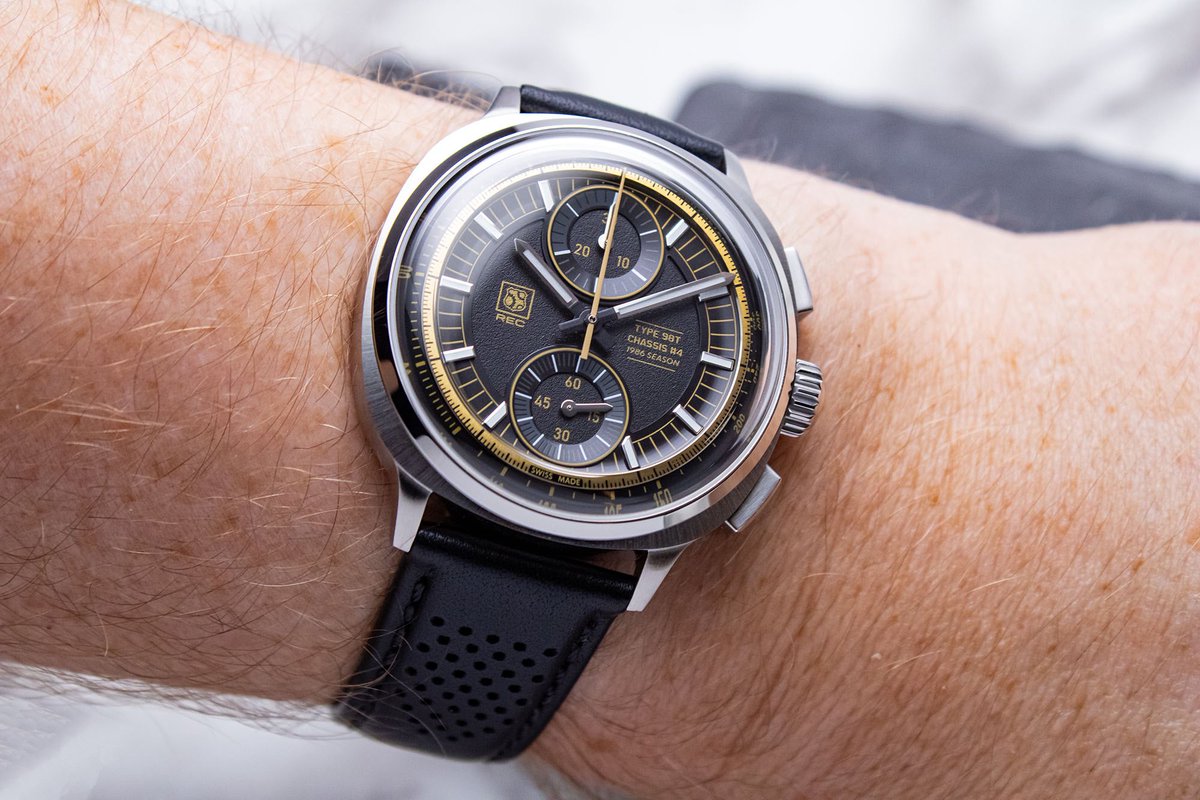 aBlogtoWatch tweet media