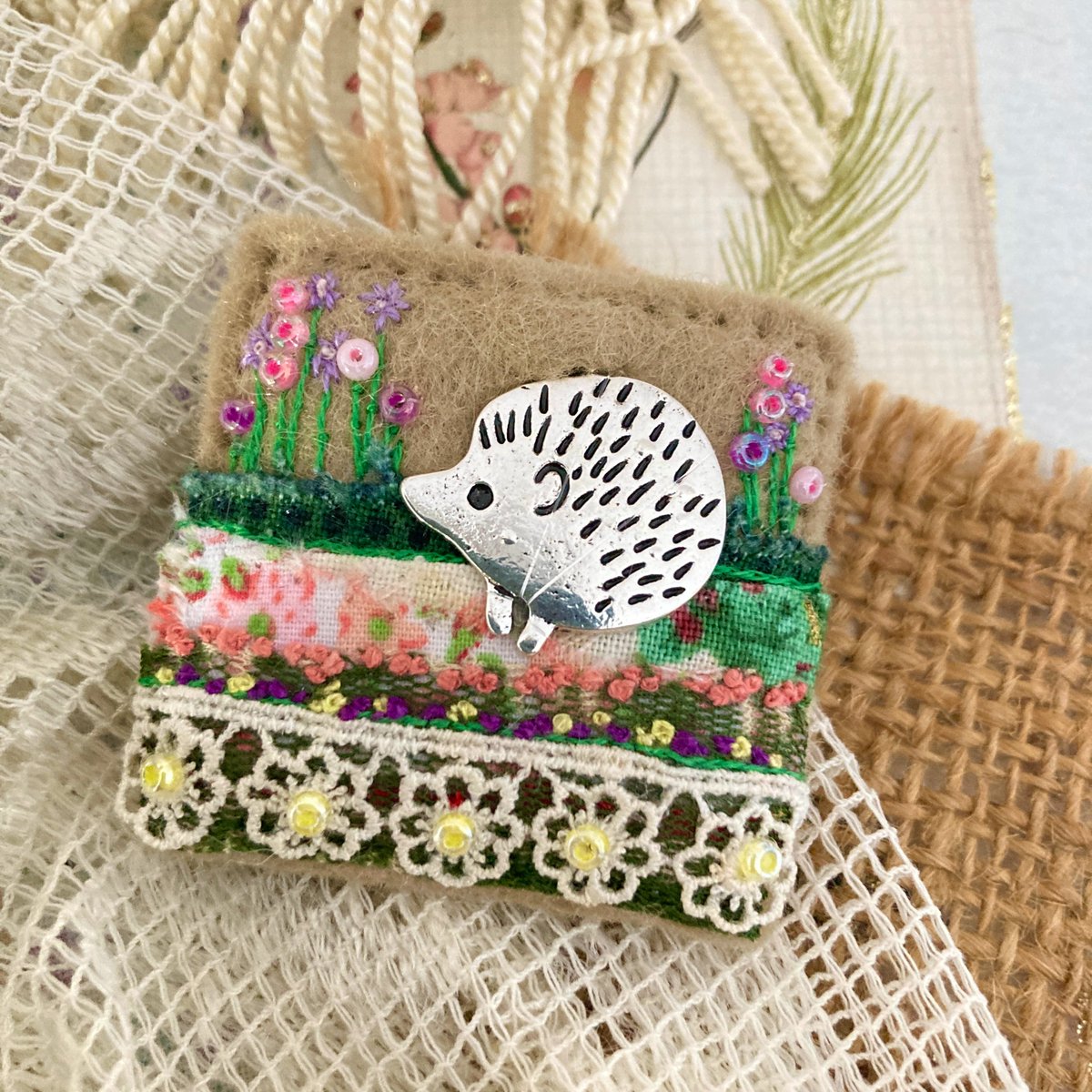 Elaine @ Ellie's Treasures 🧵 tweet media